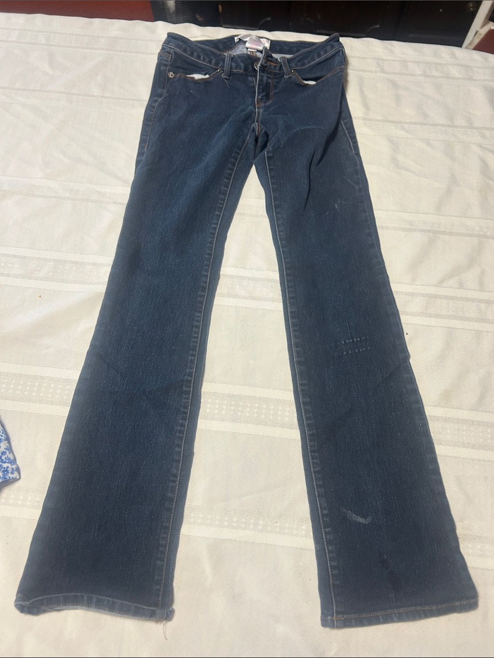 No Boundaries Women’s Dark Blue Straight Leg Jeans